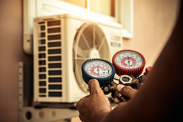 Professional Hvac technician working in Clinton, MI